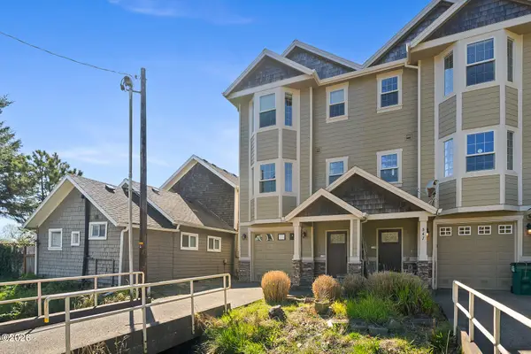 549 S Front, Rockaway Beach, OR 97136