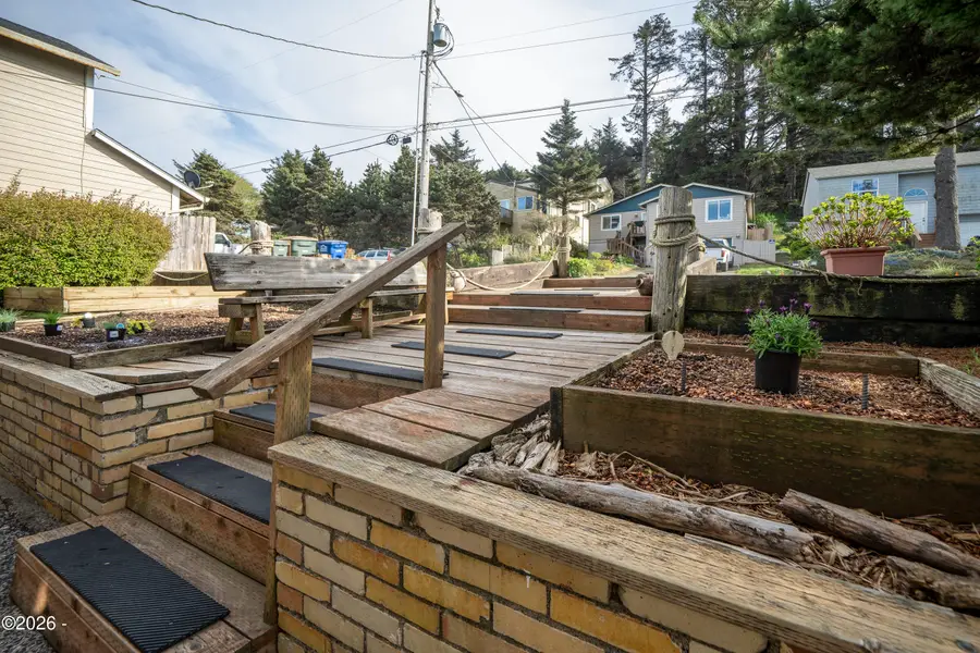 212 NW 55th, Newport, OR 97365 - #3