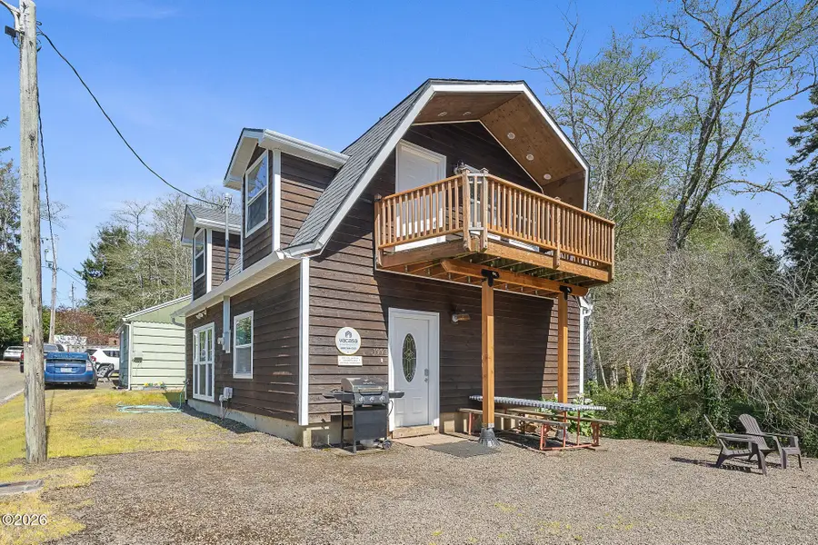 1993 Myrtle, Tillamook, OR 97141 - #2