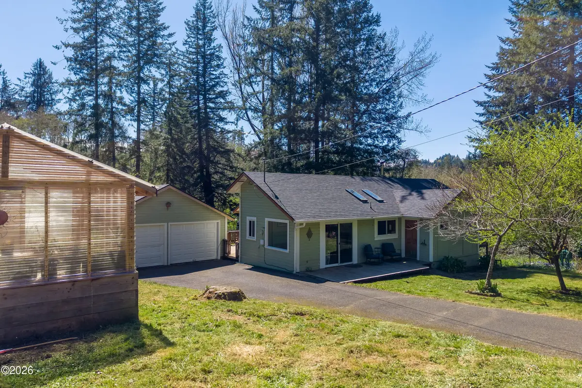 258 Neal, Toledo, OR 97391 - #1