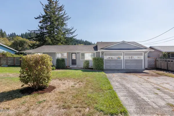 4724 NE Loop, Otis, OR 97368