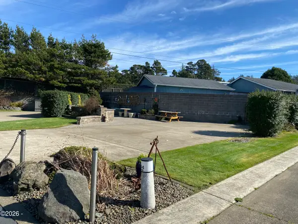 6225 N Coast Hwy Lot 245, Newport, OR 97365