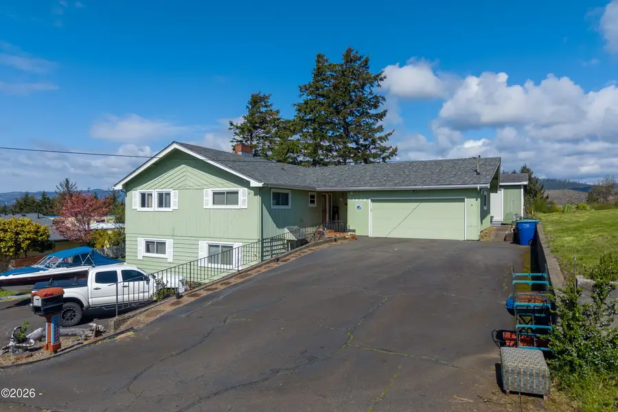 1636 SE Oar, Lincoln City, OR 97367 - #2