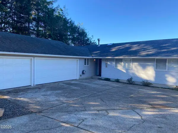 1920 S Crestline, Waldport, OR 97394