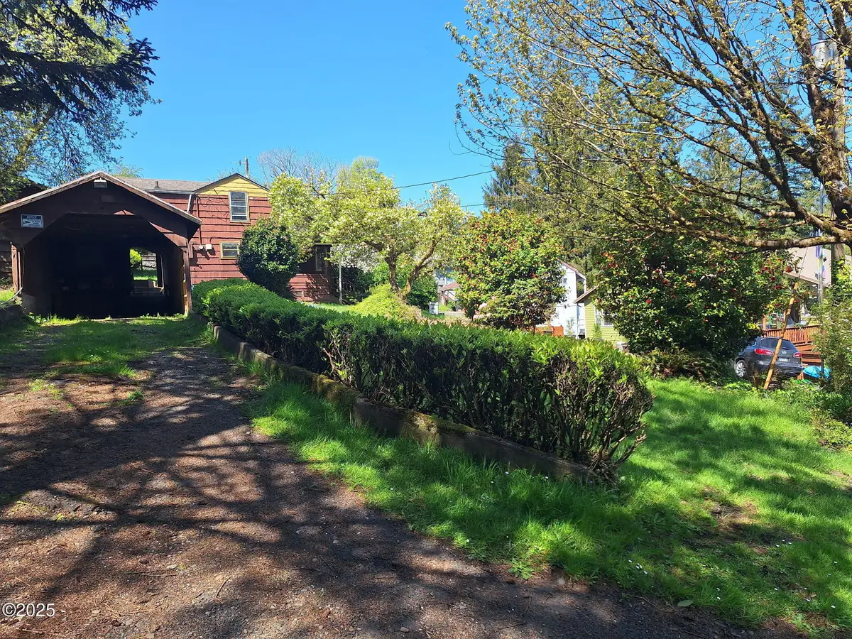 811 SE 7th, Toledo, OR 97391 - #1