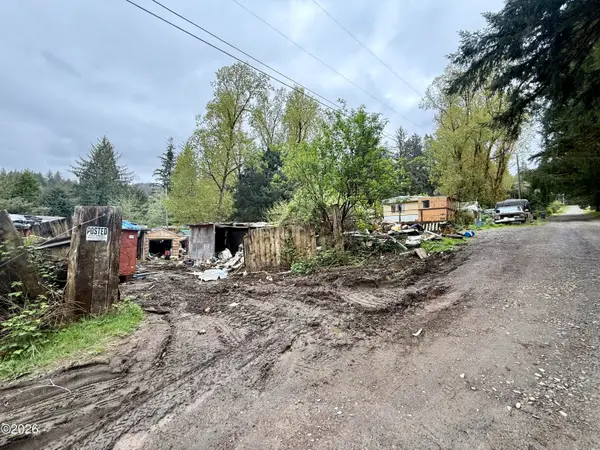 21 N Davis, Otis, OR 97368