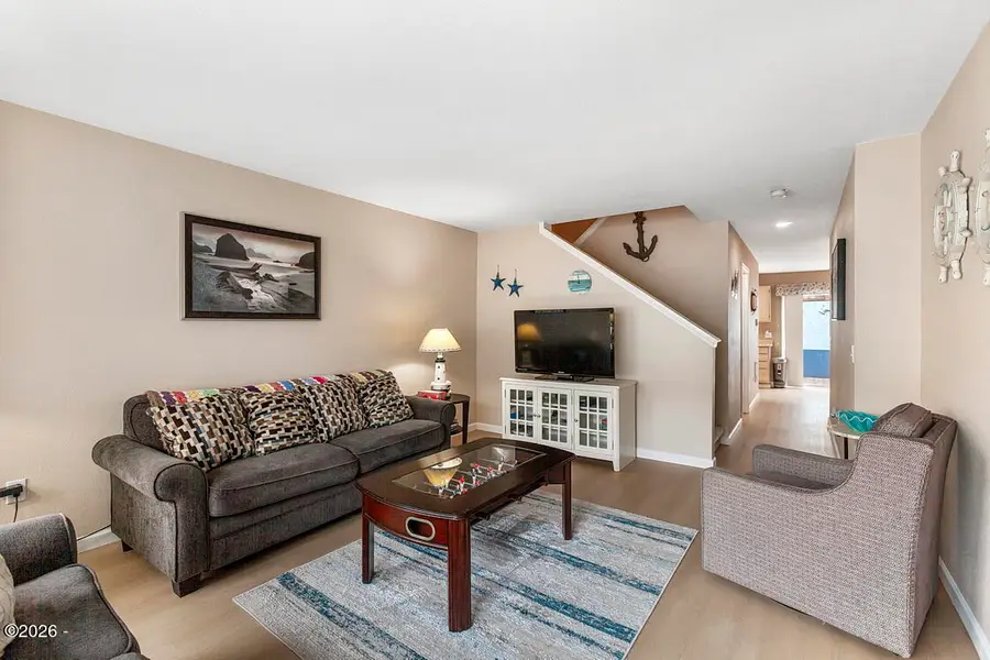 1821 NW 22nd, Lincoln City, OR 97367 - #2