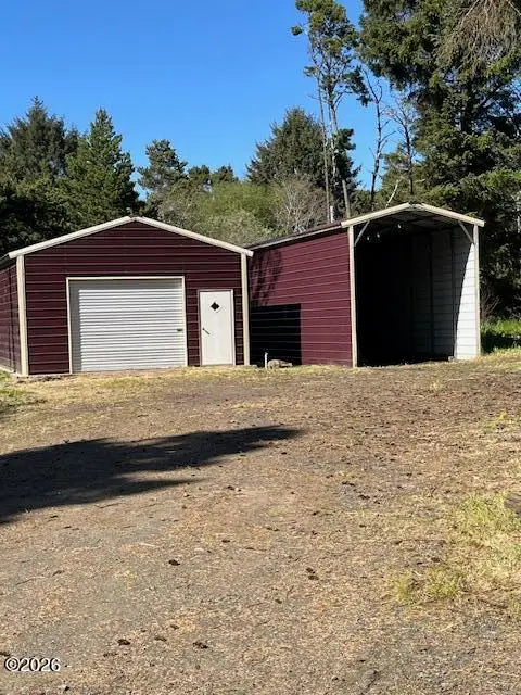 4906 Hwy N 101, Yachats, OR 97498