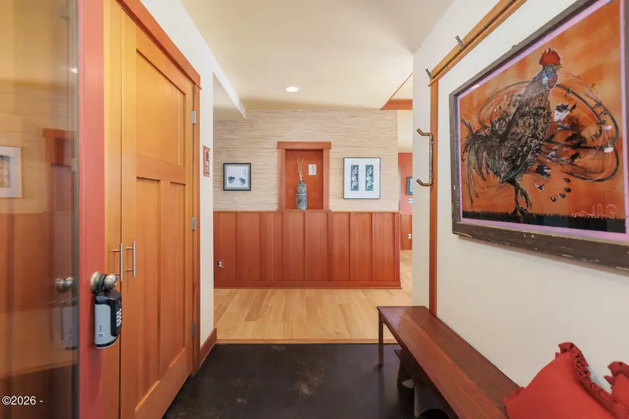 363 SE Back Bay Dr, Newport, OR 97365 - #3