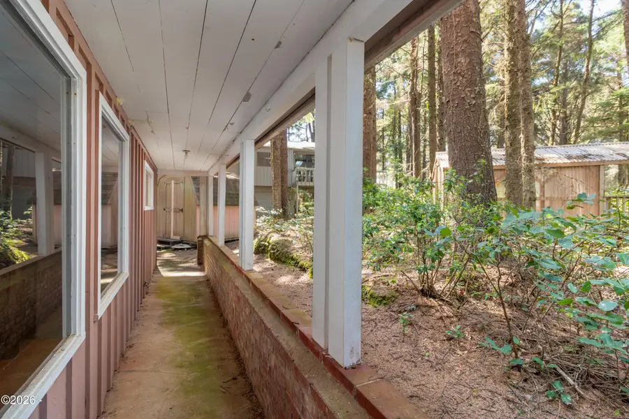 7016 SW Abalone St, South Beach, OR 97366 - #2