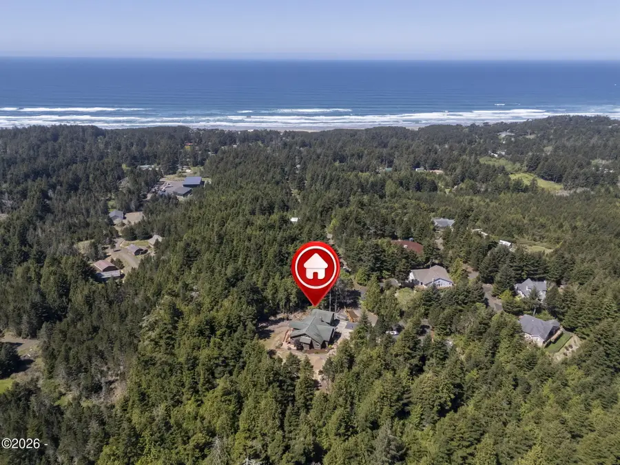 587 NW Terrace, Waldport, OR 97394 - #2
