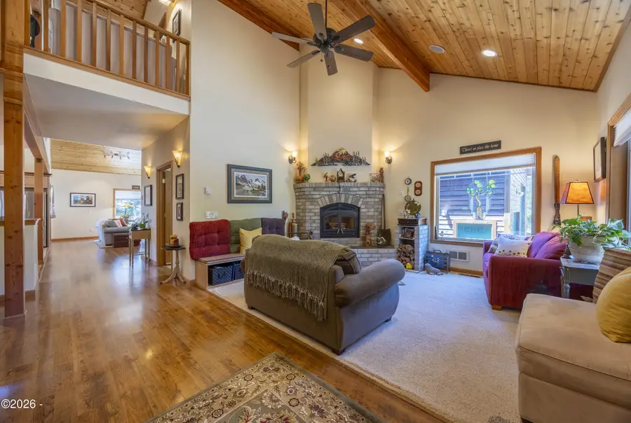 587 NW Terrace, Waldport, OR 97394 - #3