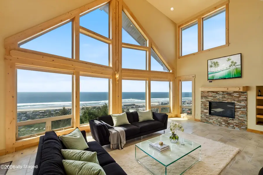 367 Longview, Rockaway Beach, OR 97136 - #3