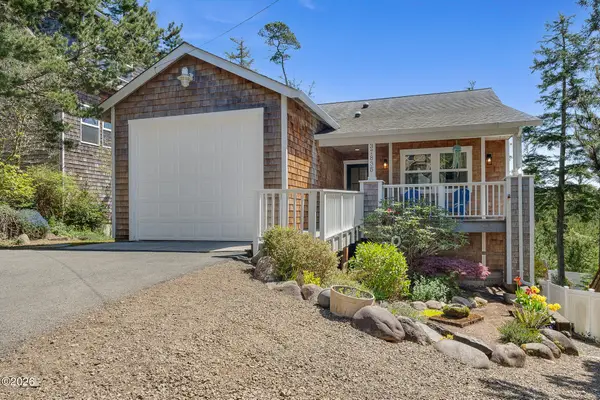 37835 19th, Manzanita, OR 97130