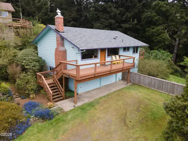 3048 NE East Line, Yachats, OR 97498
