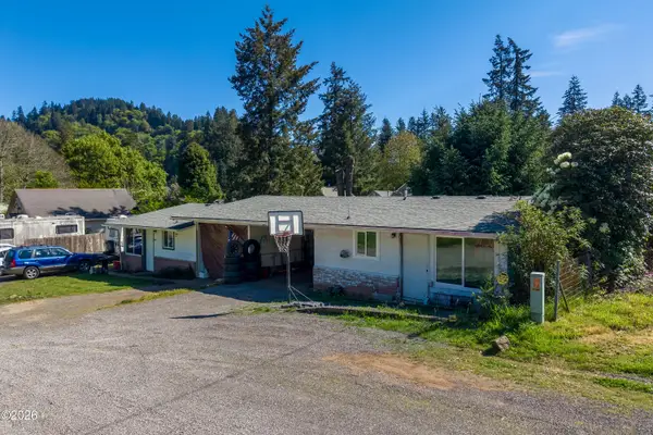11766 Walnut, Mapleton, OR 97453