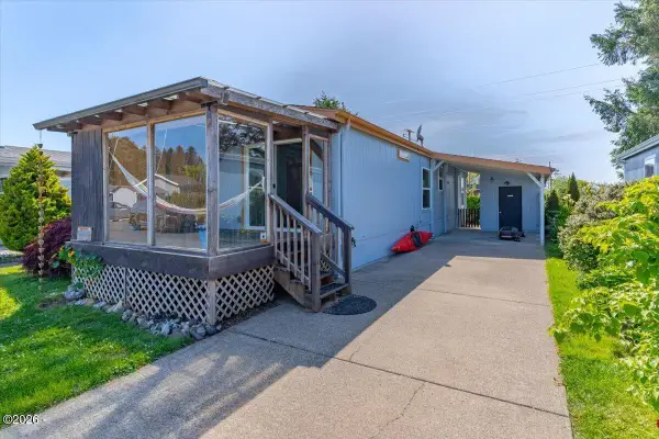 955 NE Mill, Waldport, OR 97394