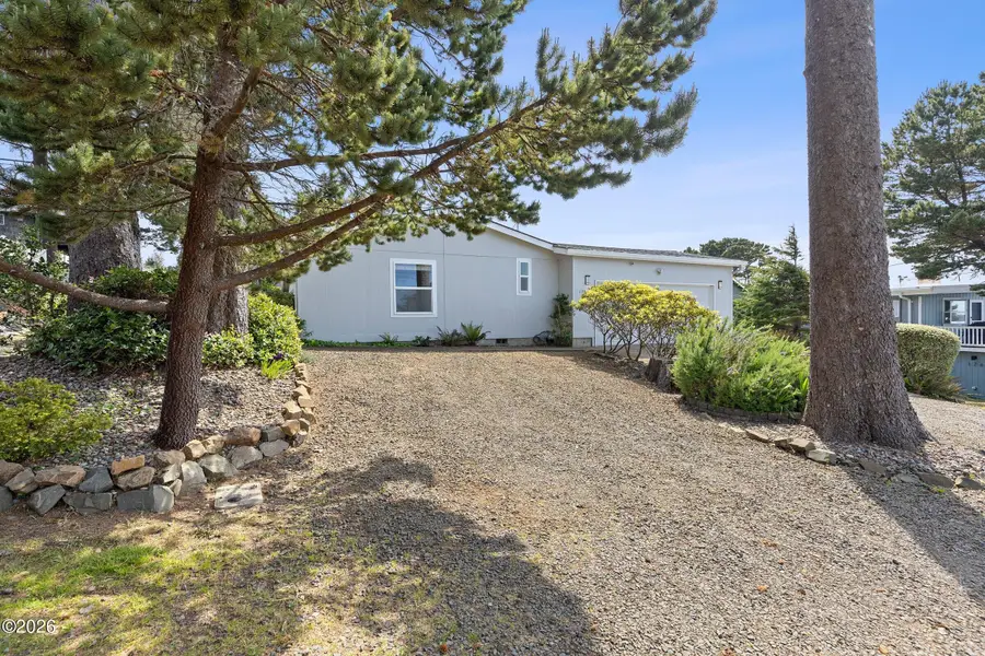 1730 NE 18th, Lincoln City, OR 97367 - #3