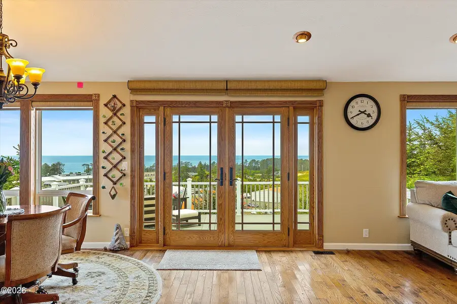 275 NE 71st, Newport, OR 97365 - #3
