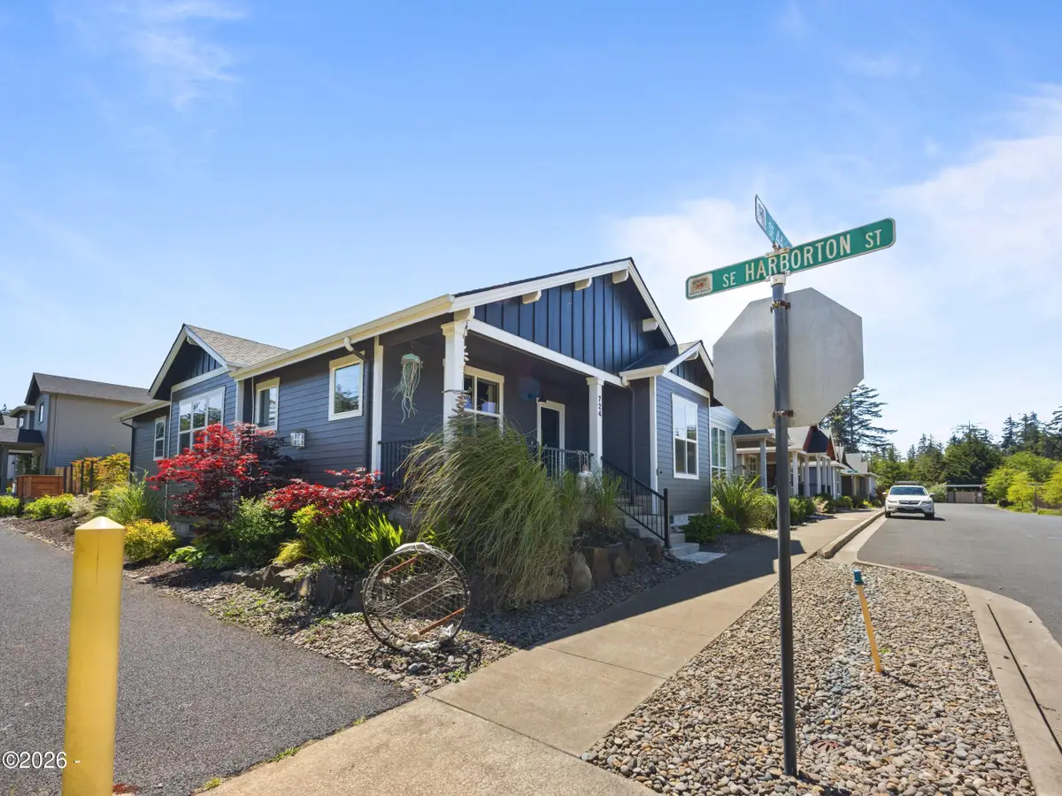 724 SE 44th, Newport, OR 97366 - #1