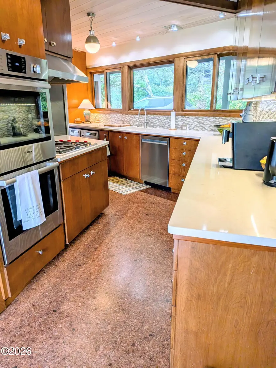 5 Ridge Crest Rd, Gleneden Beach, OR 97388 - #2