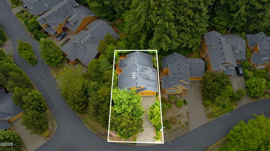 215 Nesting Glade, Depoe Bay, OR 97341 - #2