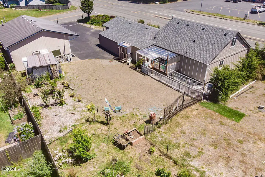 20 Willow, Depoe Bay, OR 97341 - #2