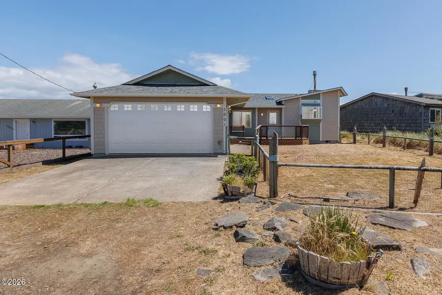 1001 NW Pacific, Waldport, OR 97394 - #2