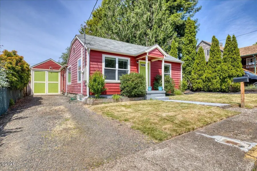 955 SE Gaither, Toledo, OR 97391 - #3