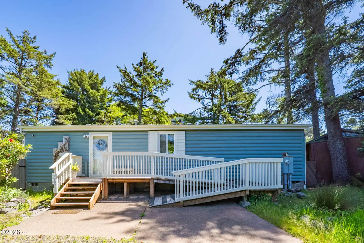 1232 SE 2nd, Lincoln City, OR 97367 - #1