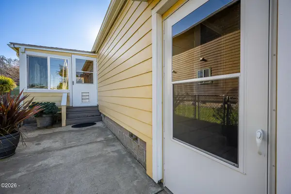 343 NW 58th, Newport, OR 97365