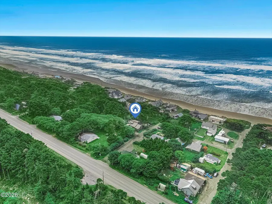 70 NW Knoxville, Yachats, OR 97498 - #2