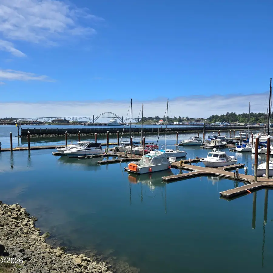 1000 SE Bay Blvd Unit #c-13, Newport, OR 97365 - #2