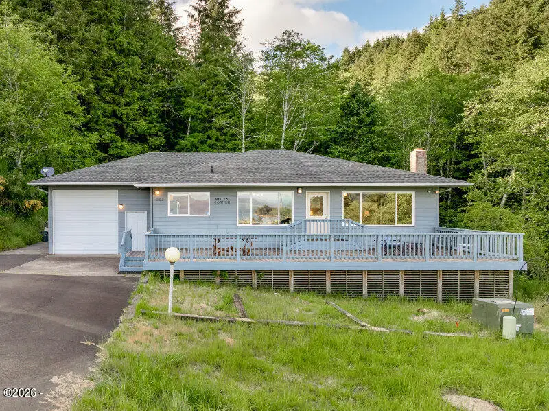 302 Holly, Garibaldi, OR 97118 - #1