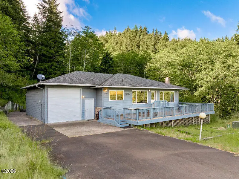 302 Holly, Garibaldi, OR 97118 - #3