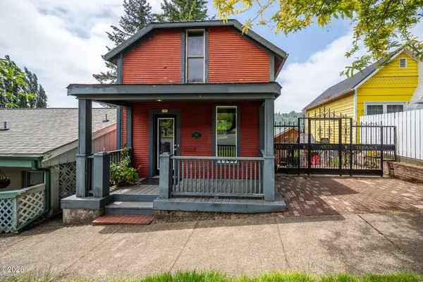 151 NE Alder, Toledo, OR 97391