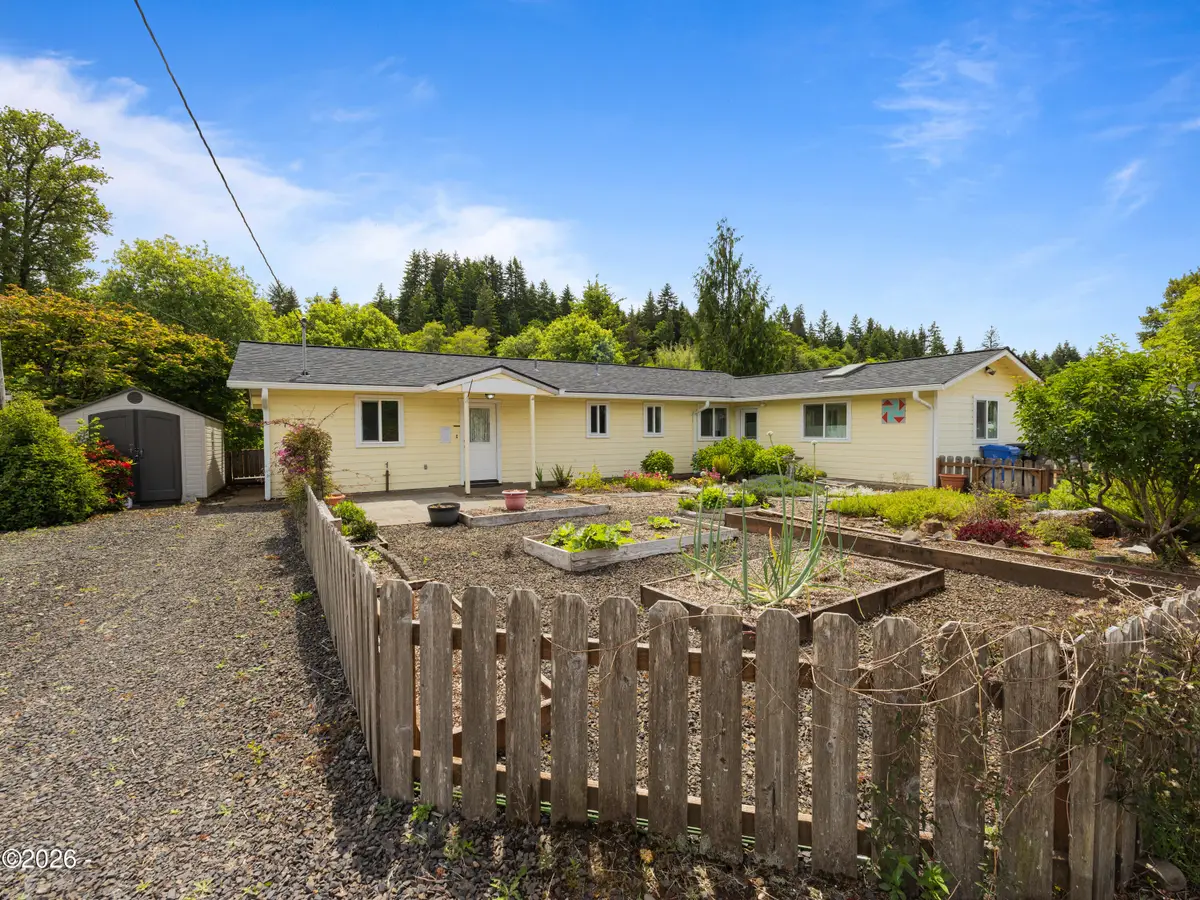 560 SW Siletz River Dr, Siletz, OR 97380 - #1