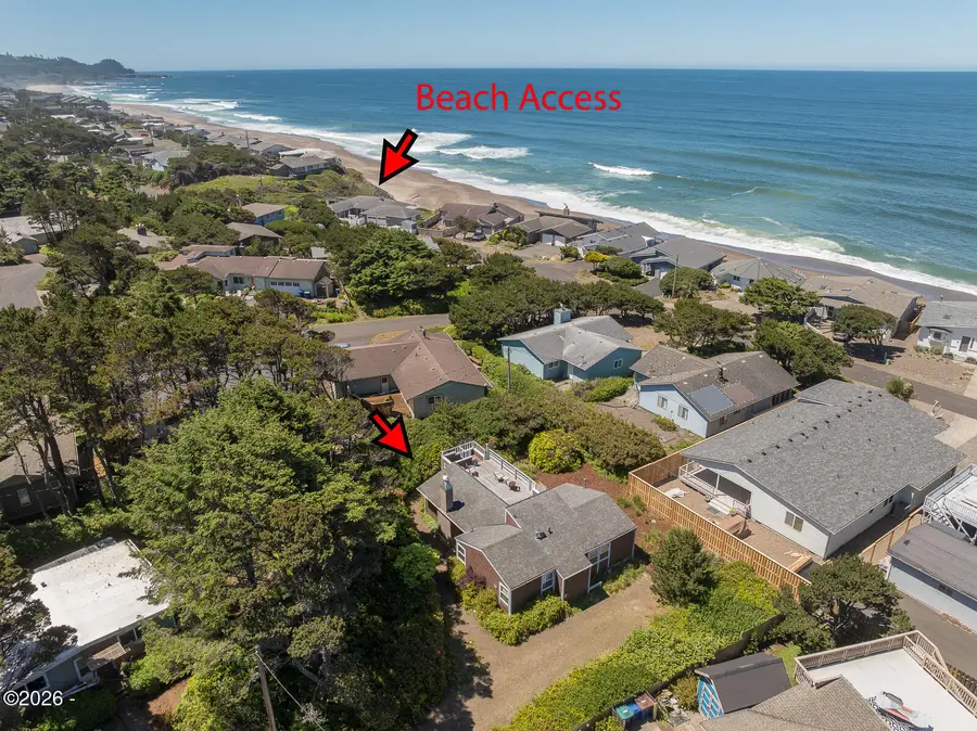 330 El Rotundo, Lincoln City, OR 97367 - #2