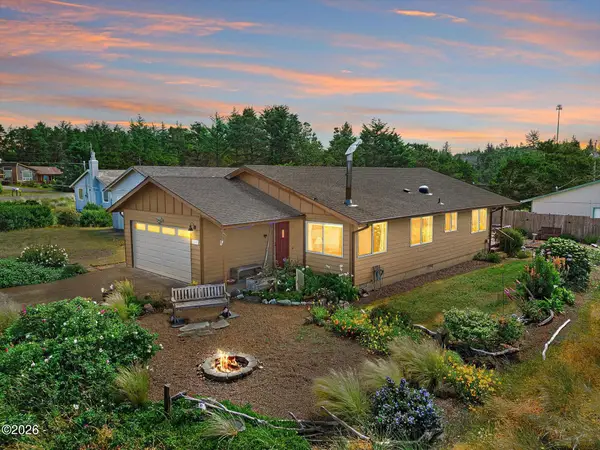 2413 NW Bayshore, Waldport, OR 97394