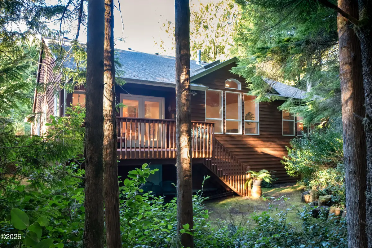 110 SW Cormorant, Depoe Bay, OR 97341 - #1
