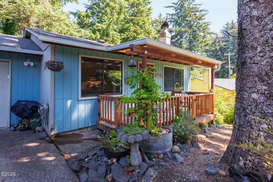7185 Church, Gleneden Beach, OR 97388 - #3
