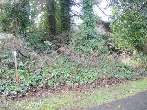 5700 NW Mast, Lincoln City, OR 97367