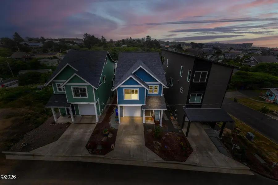 419 NW 5th St, Newport, OR 97365 - #3