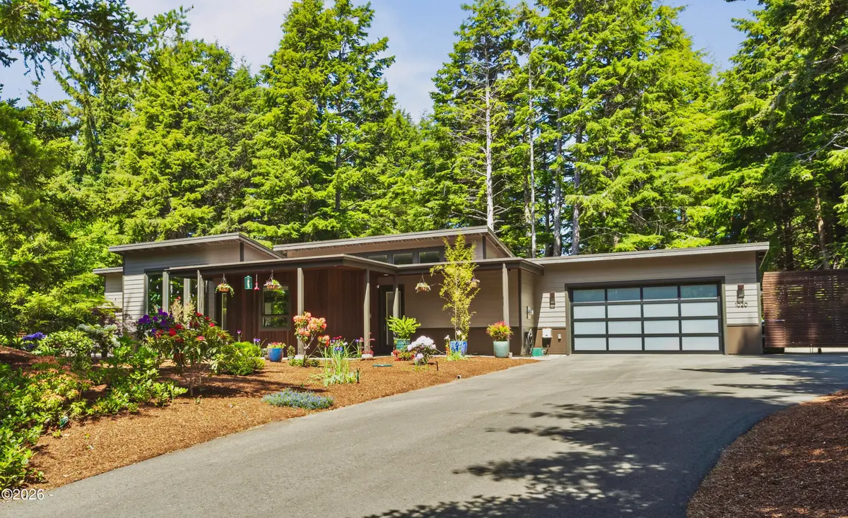 1020 NW Terrace, Waldport, OR 97394 - #1