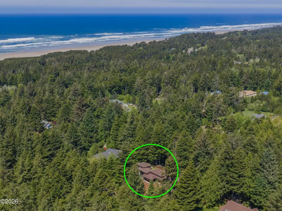 1020 NW Terrace, Waldport, OR 97394 - #3