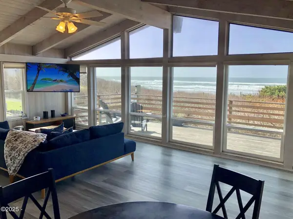 3509 Hwy 101 N, Yachats, OR 97498