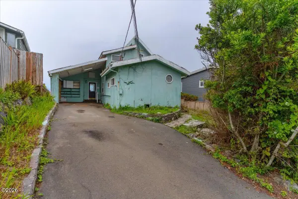 2545 SW Anchor Ave, Lincoln City, OR 97367