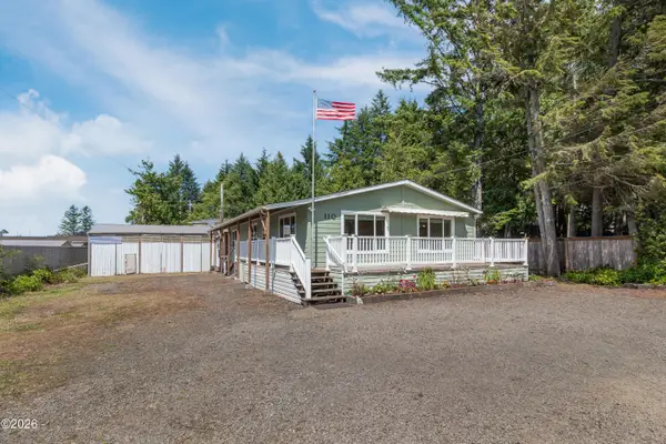 110 SE Douglas St, Depoe Bay, OR 97341