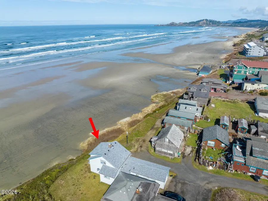 825 NW 1st, Newport, OR 97365 - #2