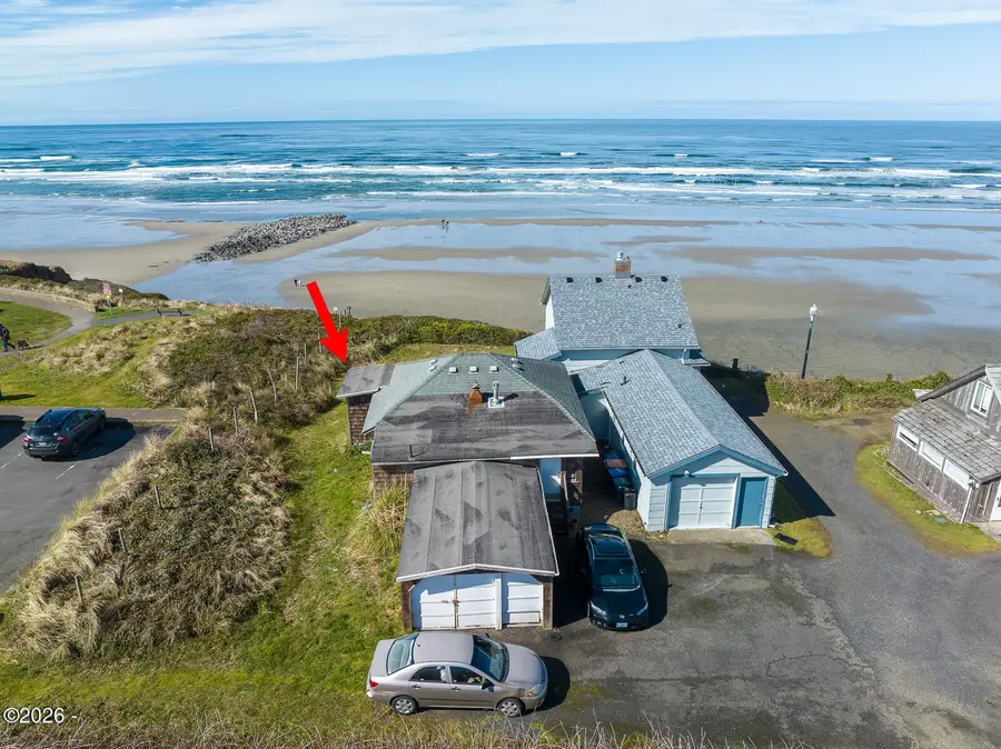 35 NW Dolphin, Newport, OR 97365 - #3